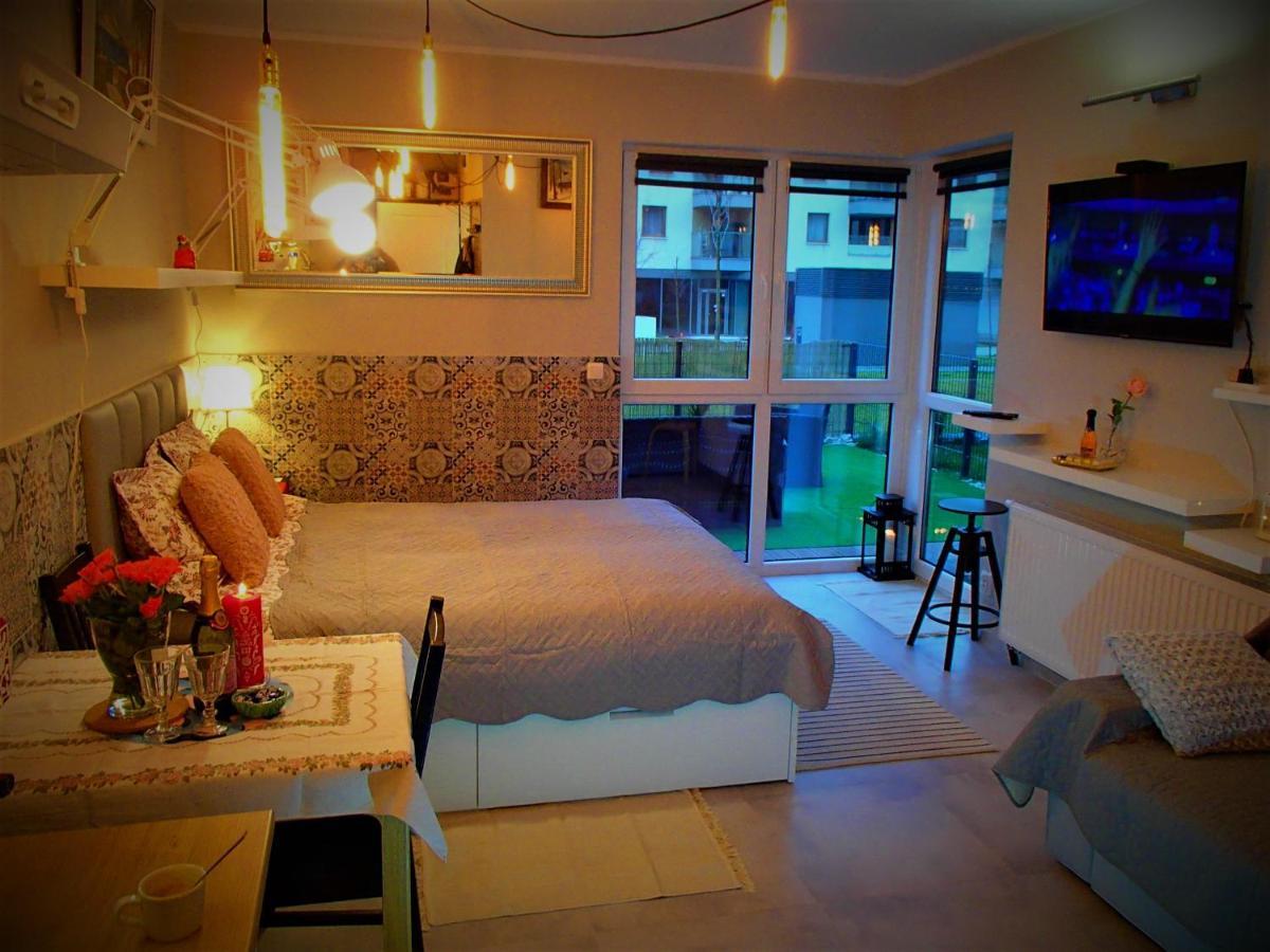 Cracovia Garden Nowa 5 Dzielnica Apartment Luaran gambar