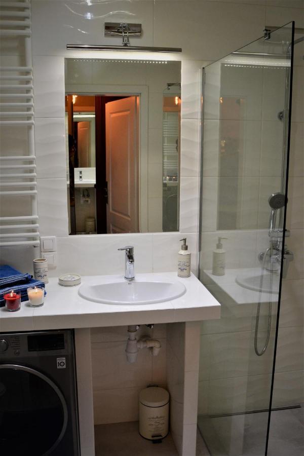 Cracovia Garden Nowa 5 Dzielnica Apartment Luaran gambar